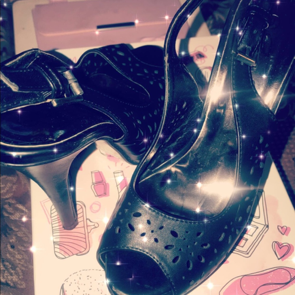 Black heels sling back with peep toe